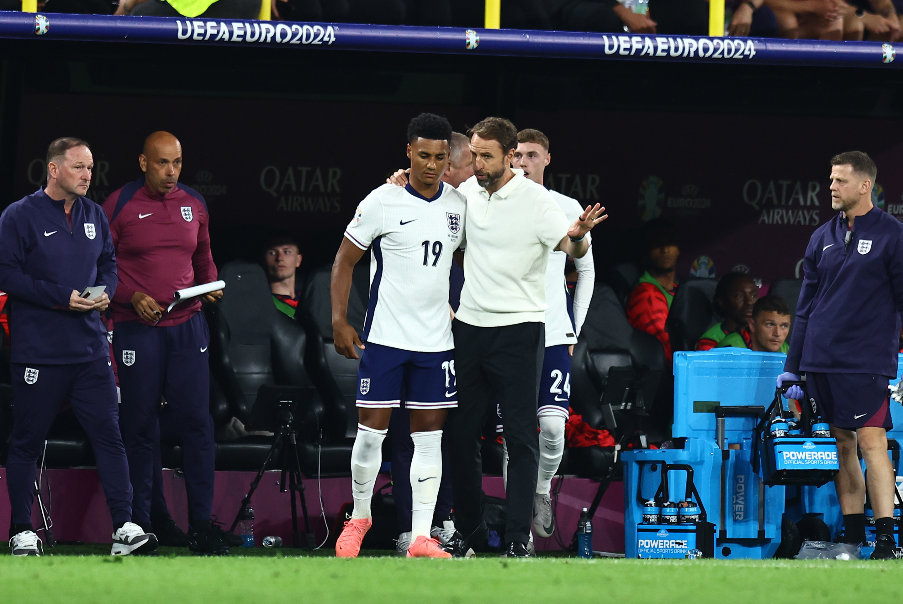 九游体育官网-奥兰多魔术迎欧超杯关键赛，加时末段绝杀压哨，赛场秩序良好，球队文化再被提及(克利夫兰骑士vs奥兰多魔术)